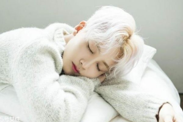 如何根治痘痘,痘痘怎样治根