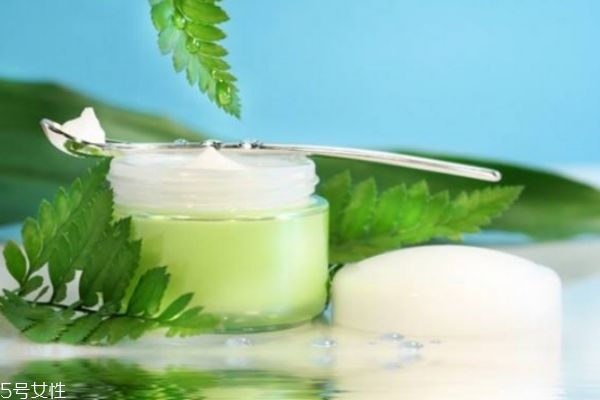 秋天可以每天敷面膜吗,秋冬季节为什么要敷面膜