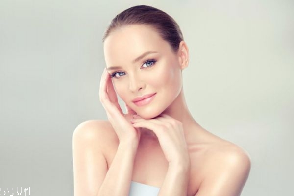 油性皮肤应该怎么护肤,油性皮肤如何护肤保养皮肤 油性皮肤应该怎么护肤,油性皮肤如何护肤保养皮肤