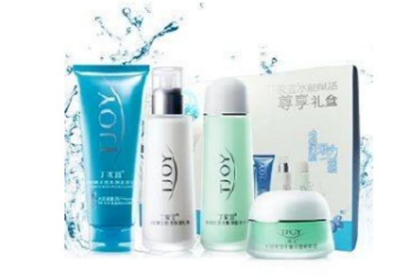 丁家宜代言人有哪些,丁家宜是什么牌子