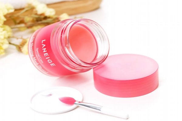 唇膜的正确使用方法,护唇膜的使用方法