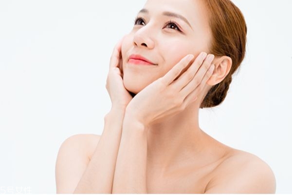 怎么改善油性敏感肌肤,敏感肌护肤步骤