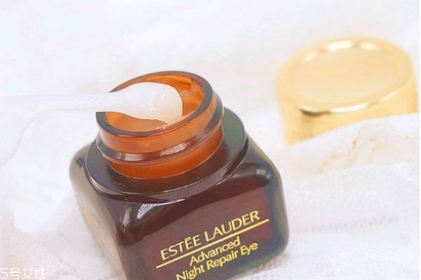 怎么涂眼霜才效果最好,眼霜到底怎么涂 怎么涂眼霜才效果最好,眼霜到底怎么涂