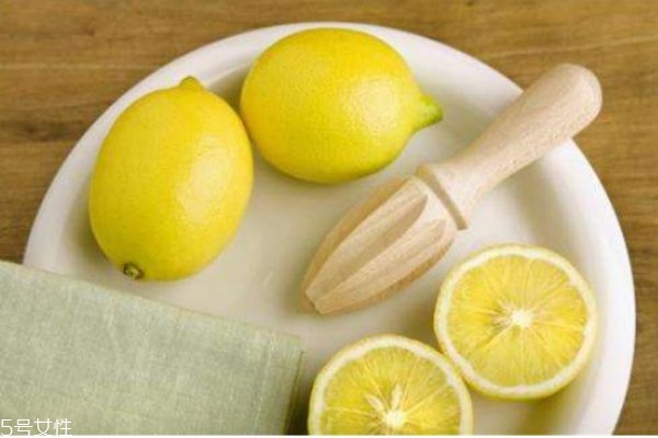 柠檬美容的正确方法有哪些,柠檬怎么美容