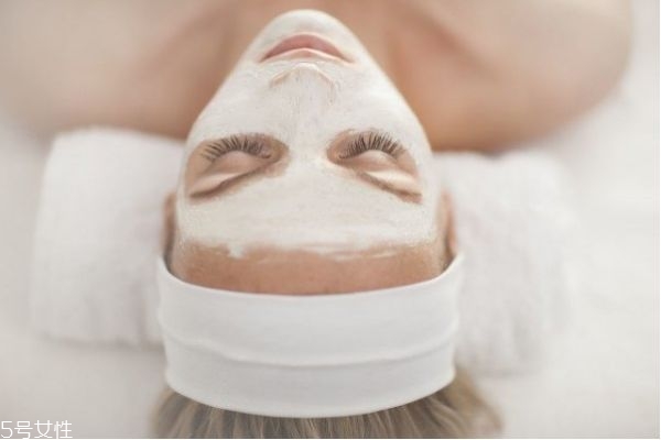 脸上长痘有什么办法可以解决,如何解决脸上长痘痘 脸上长痘有什么办法可以解决,如何解决脸上长痘痘