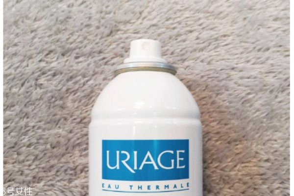 依泉喷雾好用吗,依云和雅漾喷雾哪个好