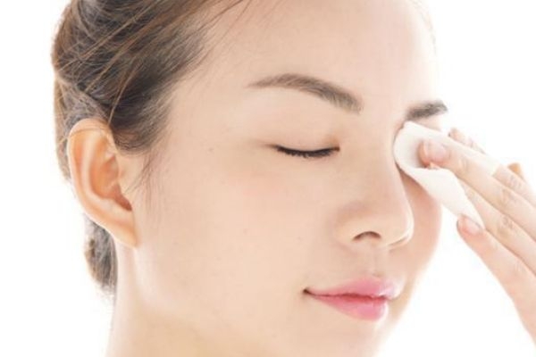 长痘但是必须每天化妆怎么办,化妆容易长痘痘怎么办