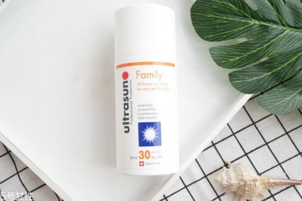 50倍防晒霜日常能用吗温碧泉50倍防晒霜有假吗,50倍的防晒霜可以每天日常用吗 50倍防晒霜日常能用吗温碧泉50倍防晒霜有假吗,50倍的防晒霜可以每天日常用吗