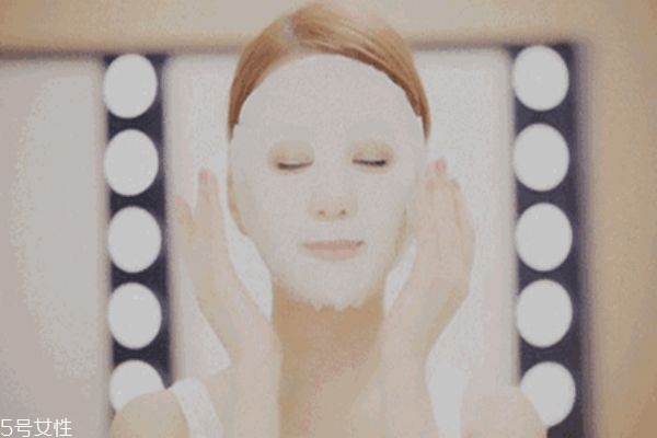 干皮适合用什么护肤品,适合干性皮肤用的护肤品有哪些