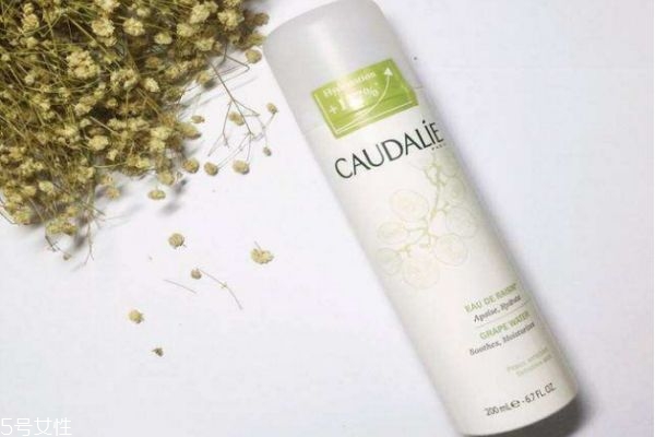 补水喷雾的用法,补水喷雾有什么作用,怎么用