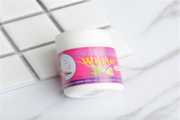 去黑头鼻贴的正确使用方法,黑头鼻贴怎么用