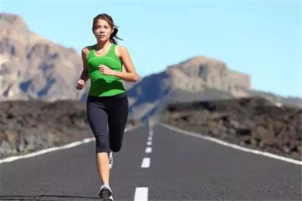 运动的时候是不是不能化妆,运动要化妆吗