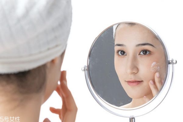 适合22岁女生用的护肤品品牌,适合24岁女生用的护肤品