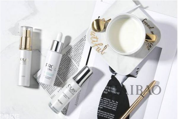 小白瓶用了能开灯吗,擦了小白瓶可以开灯吗 小白瓶用了能开灯吗,擦了小白瓶可以开灯吗