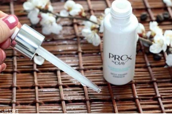 淡斑小白瓶的使用顺序,小棕瓶和淡斑小白瓶使用顺序