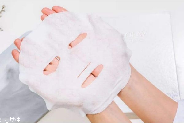 敷面膜小知识,正确的敷面膜方法