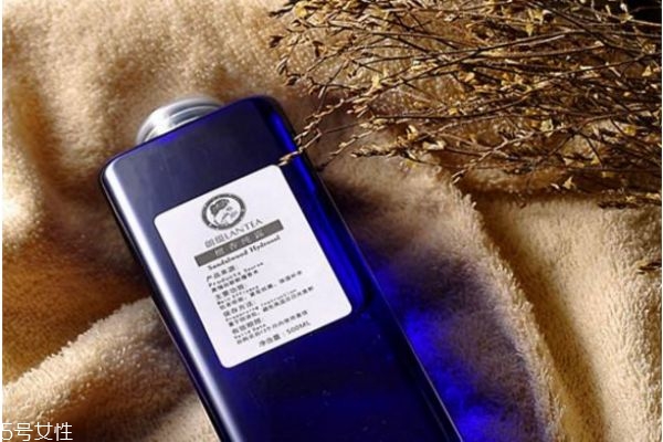 纯露护肤真的有效吗,纯露用在护肤的哪一步 纯露护肤真的有效吗,纯露用在护肤的哪一步