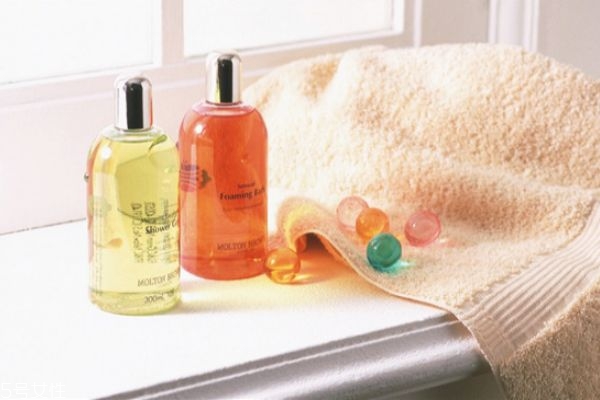 沐浴露怎么用效果最好,如何使用沐浴露达到最好的效果 沐浴露怎么用效果最好,如何使用沐浴露达到最好的效果