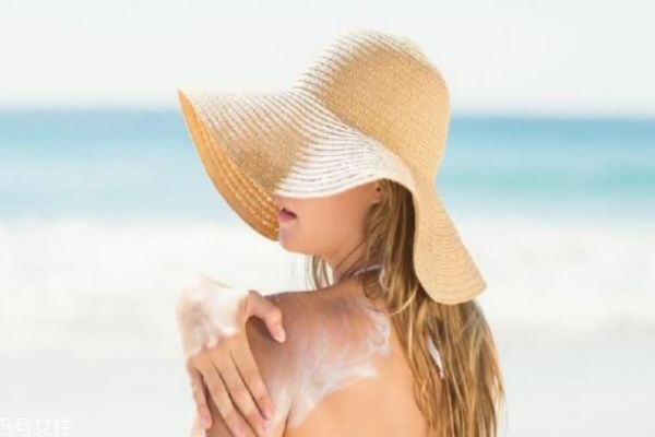 防晒霜指数越高越好吗?,防晒霜防晒系数越高越好吗