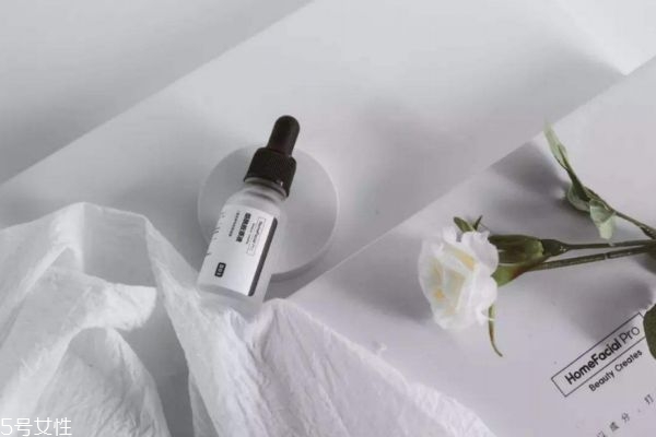 哪些人不适合用烟酰胺,烟酰胺好用吗