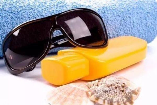 夏天用spf30的防晒够吗,冬天用spf30的防晒够吗