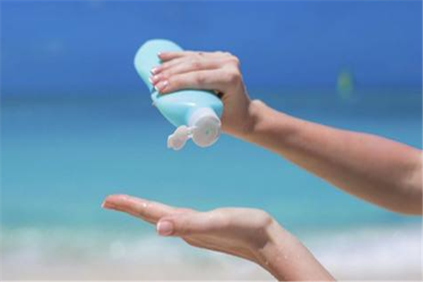 素颜霜出汗会掉吗,素颜霜出汗会一条一条吗