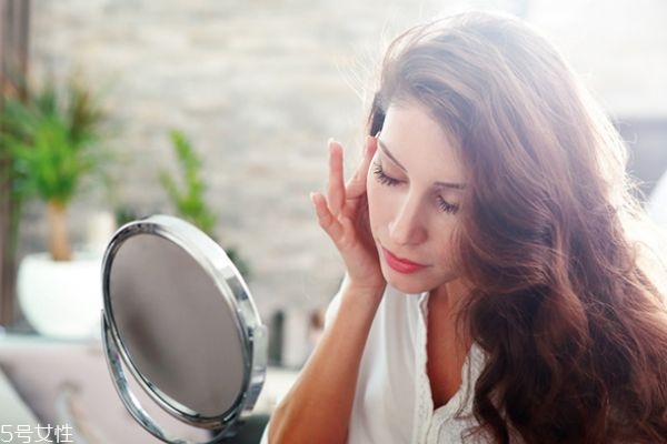 头皮去角质的正确方法步骤,去角质的正确方法使用步骤 头皮去角质的正确方法步骤,去角质的正确方法使用步骤