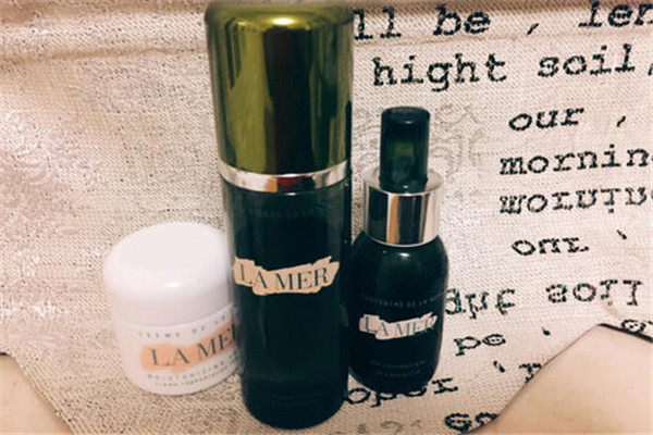 海蓝之谜浓缩修护精华露使用方法,海蓝之谜浓缩修护精华露功效