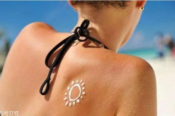 护肤的第三一步,彩妆的第一步是指,护肤的第三一步是什么 护肤的第三一步,彩妆的第一步是指,护肤的第三一步是什么