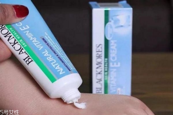 澳佳宝ve面霜白天可以用吗,澳佳宝维e霜白天不能用