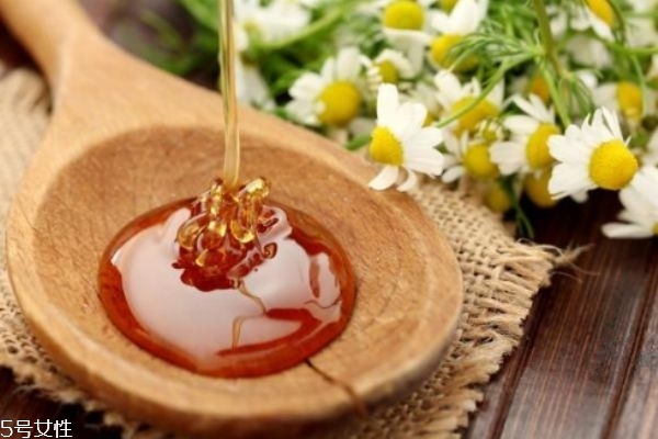 刷酸后为什么要注意防晒,要注意防晒哦