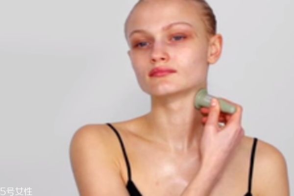 面部拔罐用什么罐,面部拔罐的作用