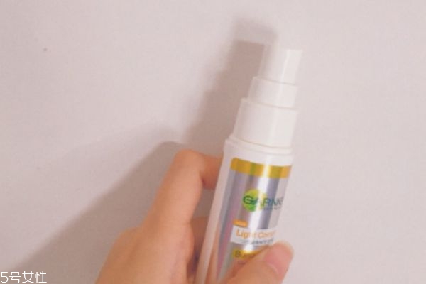 卡尼尔美白精华成分,卡尼尔美白精华使用方法