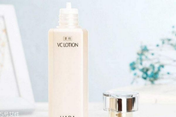 脸部基础护理的正确步骤,日常脸部护理的正确步骤