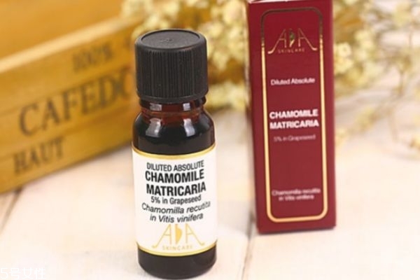 洋甘菊精华液的功效和作用,洋甘菊修护精华液的功效及作用