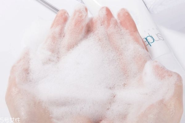 洗面奶多久用完最好,洗面奶一般可以用多久