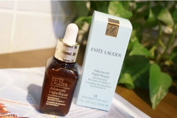 小棕瓶精华液的正确使用方法,小棕瓶精华液使用步骤 小棕瓶精华液的正确使用方法,小棕瓶精华液使用步骤