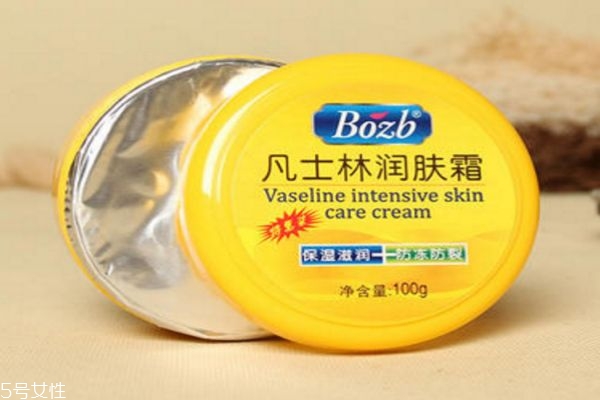 尿素霜可以涂脸吗?时间长了会黑吗,尿素霜可以祛痘吗