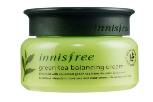 面油和面霜使用顺序,护肤油和面霜的顺序