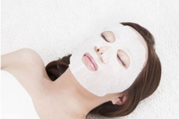用热水泡面膜的好处,面膜用热水泡好吗 用热水泡面膜的好处,面膜用热水泡好吗