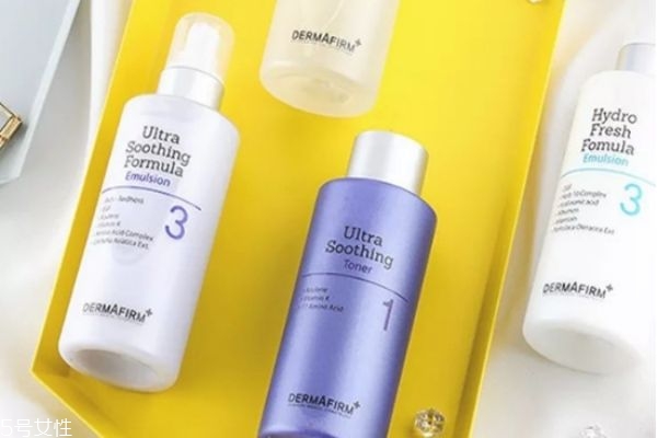 德妃紫苏水乳使用顺序先用紫色还是白色的,德妃紫苏水乳使用顺序