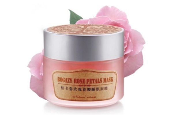 敷花瓣面膜的最佳时间,花瓣面膜多久敷一次 敷花瓣面膜的最佳时间,花瓣面膜多久敷一次