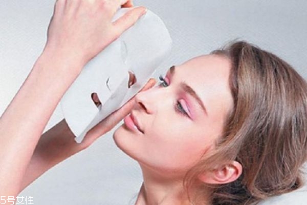 敷面膜后还要擦东西吗 护肤品还用吗,敷面膜后还要擦东西吗