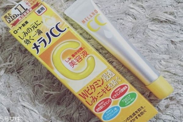 vc和烟酰胺哪个更美白,vc和烟酰胺哪个美白效果好 vc和烟酰胺哪个更美白,vc和烟酰胺哪个美白效果好