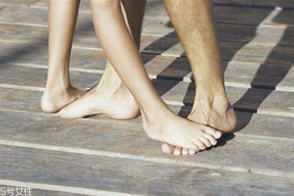 足膜多久用一次,足膜过期了还能用吗