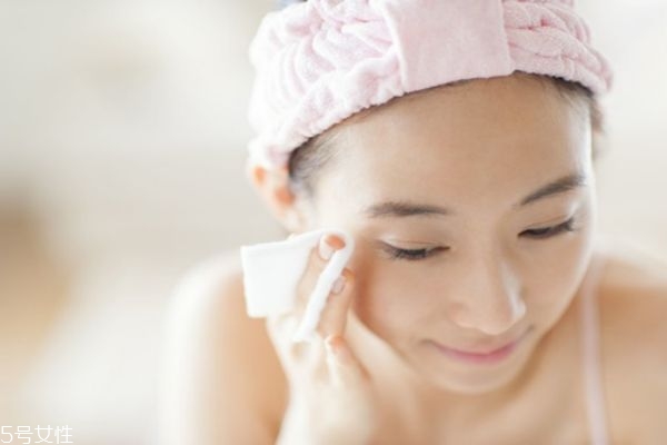 脸部皮肤角质层受损怎么修复,面部皮肤角质受损应该怎样修复