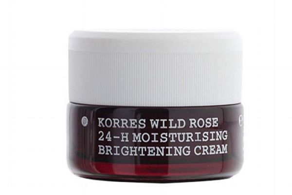 面霜适合什么时候用,面霜的正确使用时间是白天还是晚上