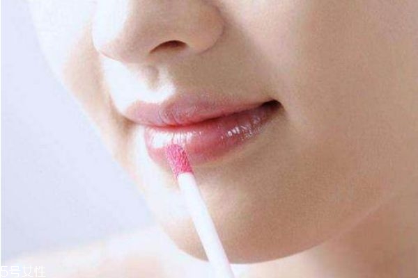 唇纹怎么淡化,淡化唇纹的简单有效的方法