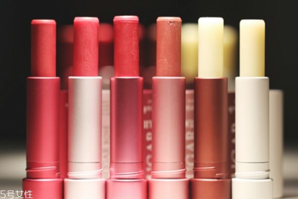 fresh润唇膏保质期怎么看,fresh润唇膏保质期多久