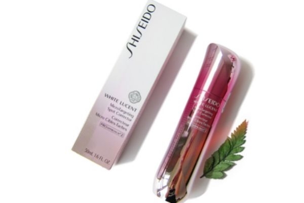 新透白精华,透润水是化妆水吗 新透白精华,透润水是化妆水吗